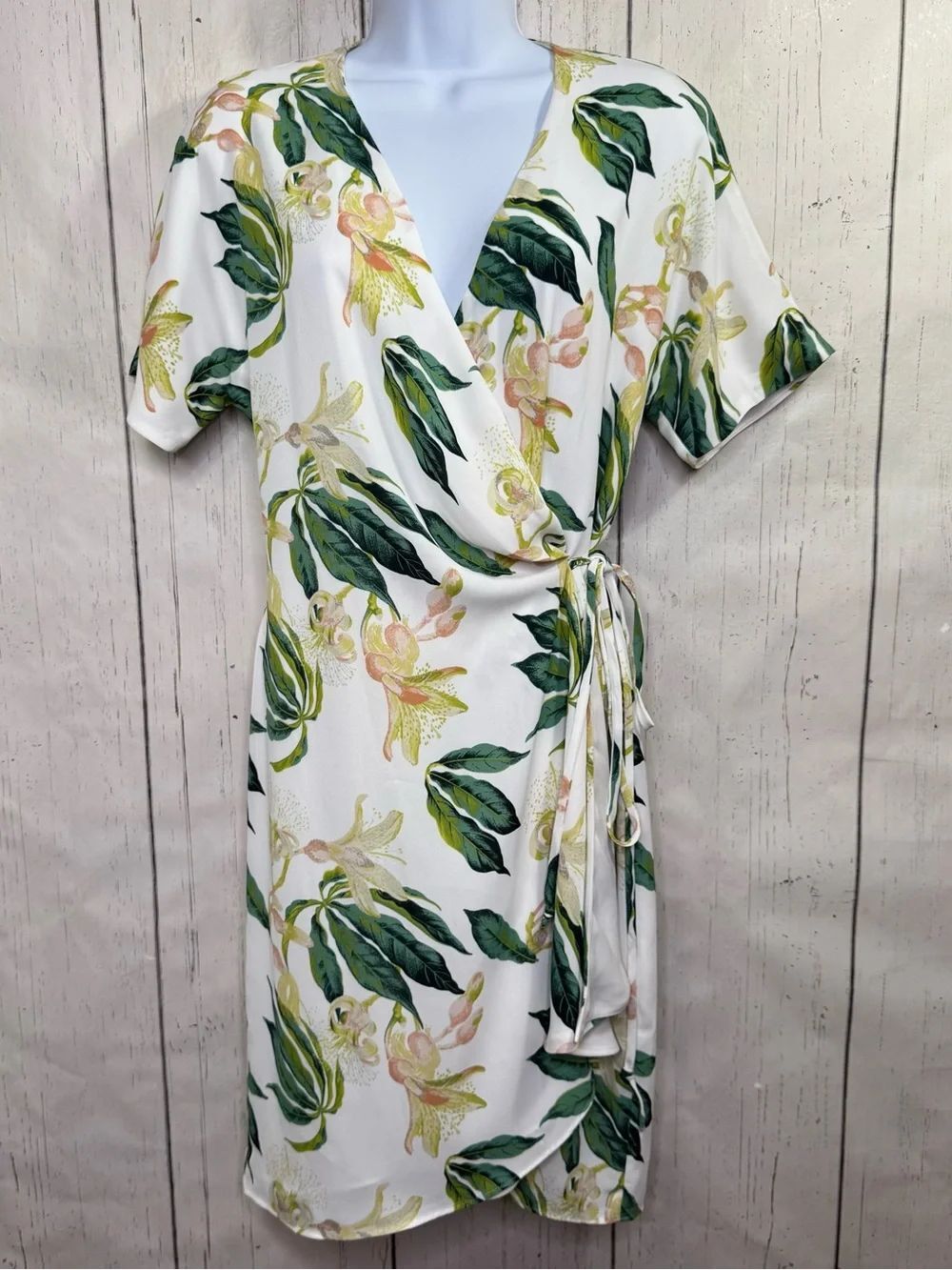 Babaton White Floral Wrap Dress Size S Tropical Resort Cottagecore Garden Party